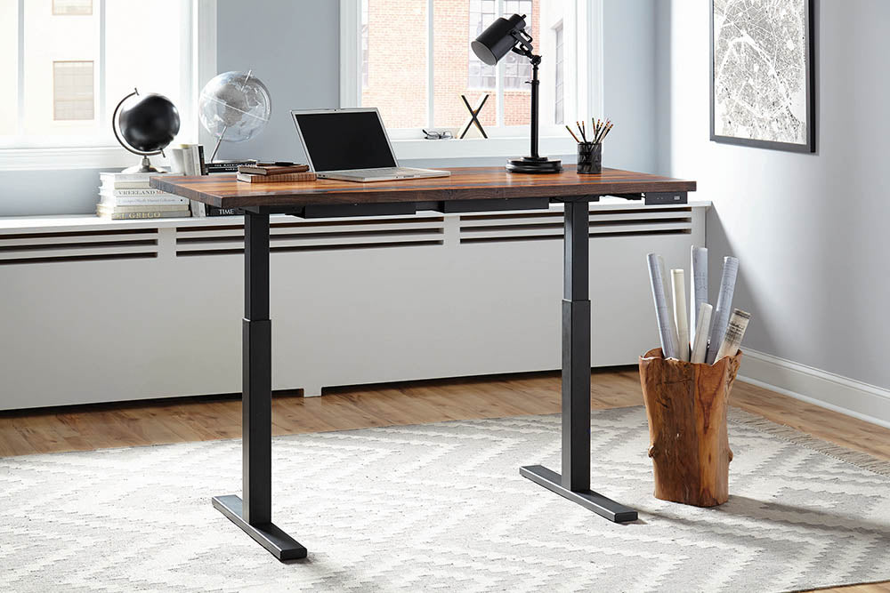 ADJUSTABLE DESK